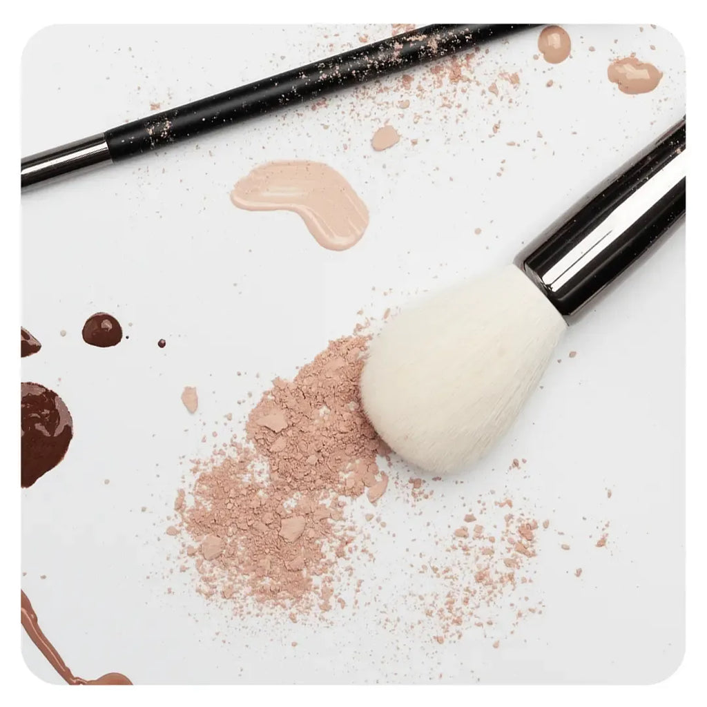 Antibakterieller Powder Brush